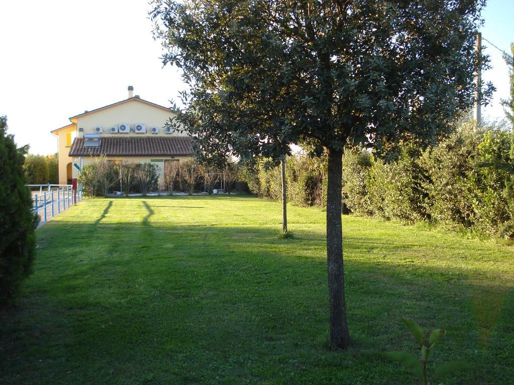 Residence Serristori Кастільон-Фйорентіно Екстер'єр фото